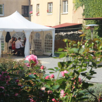 36E242B2-DF10-4FB8-9983-720D75E9D5D3